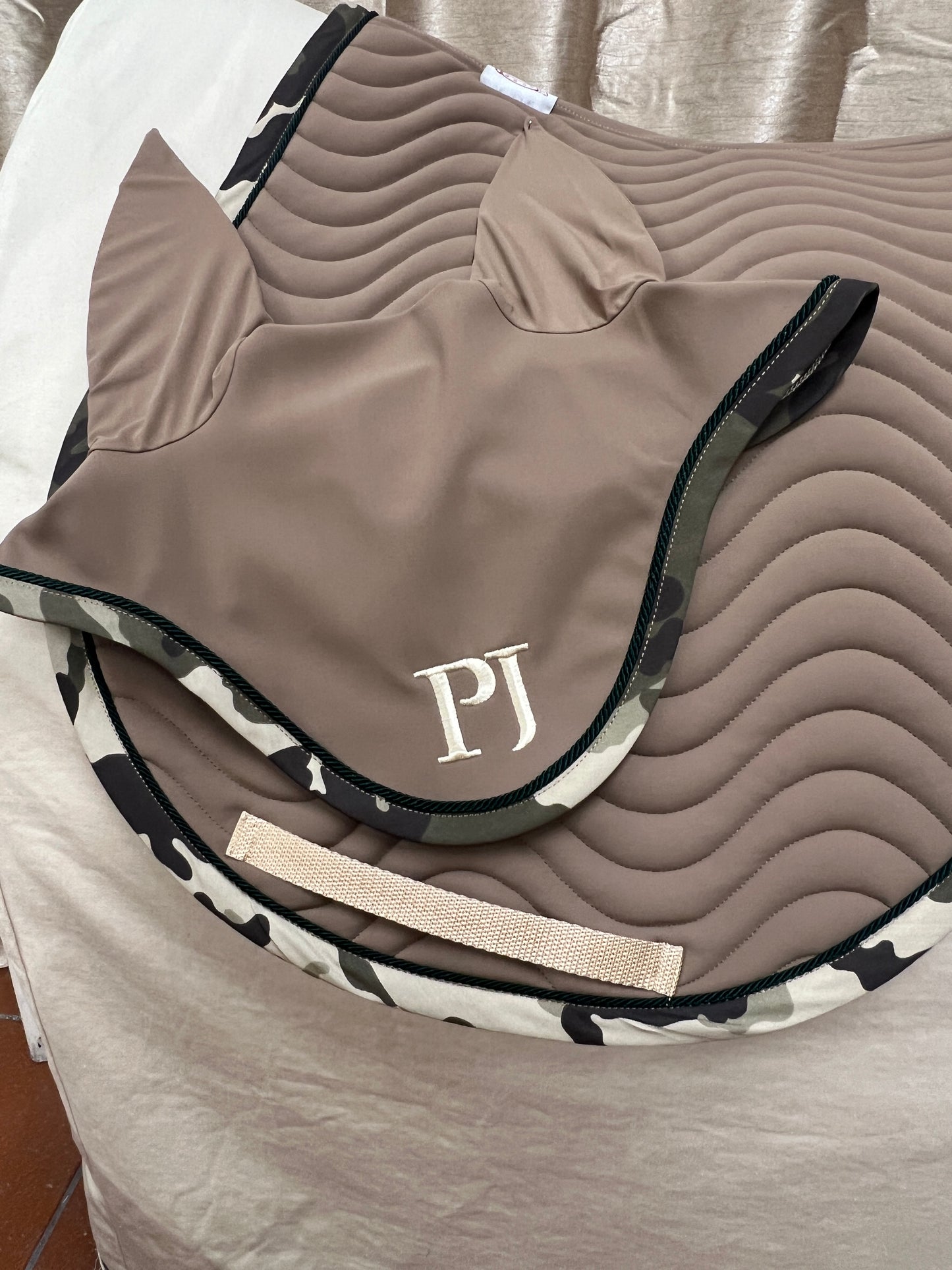 FULL saddle pad and gaiter set