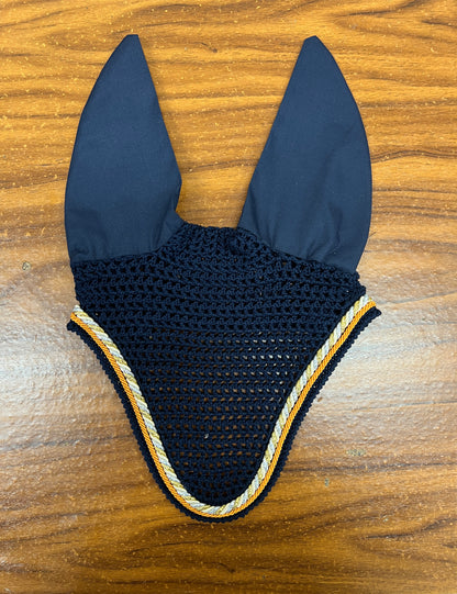 Saddle pad and bonnet