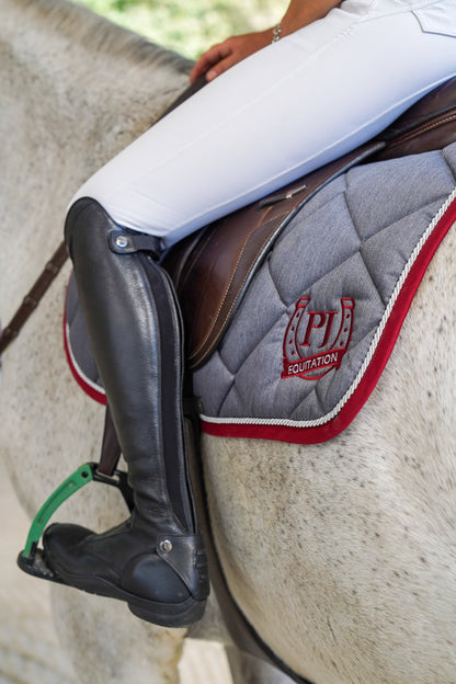 Personalized jumping saddle pad